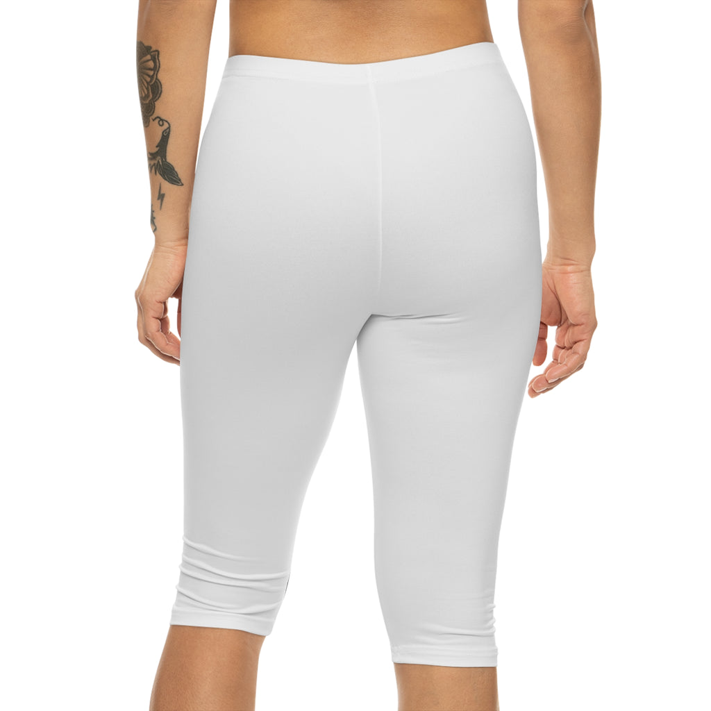 VÁRINN Vertical Logo Capri Leggings — Minimal White Activewear